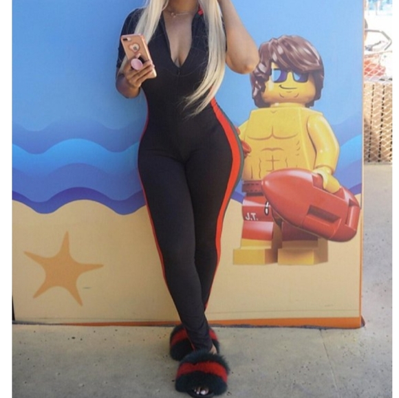 Red Green Faux Fur Slides - Picture 7 of 8